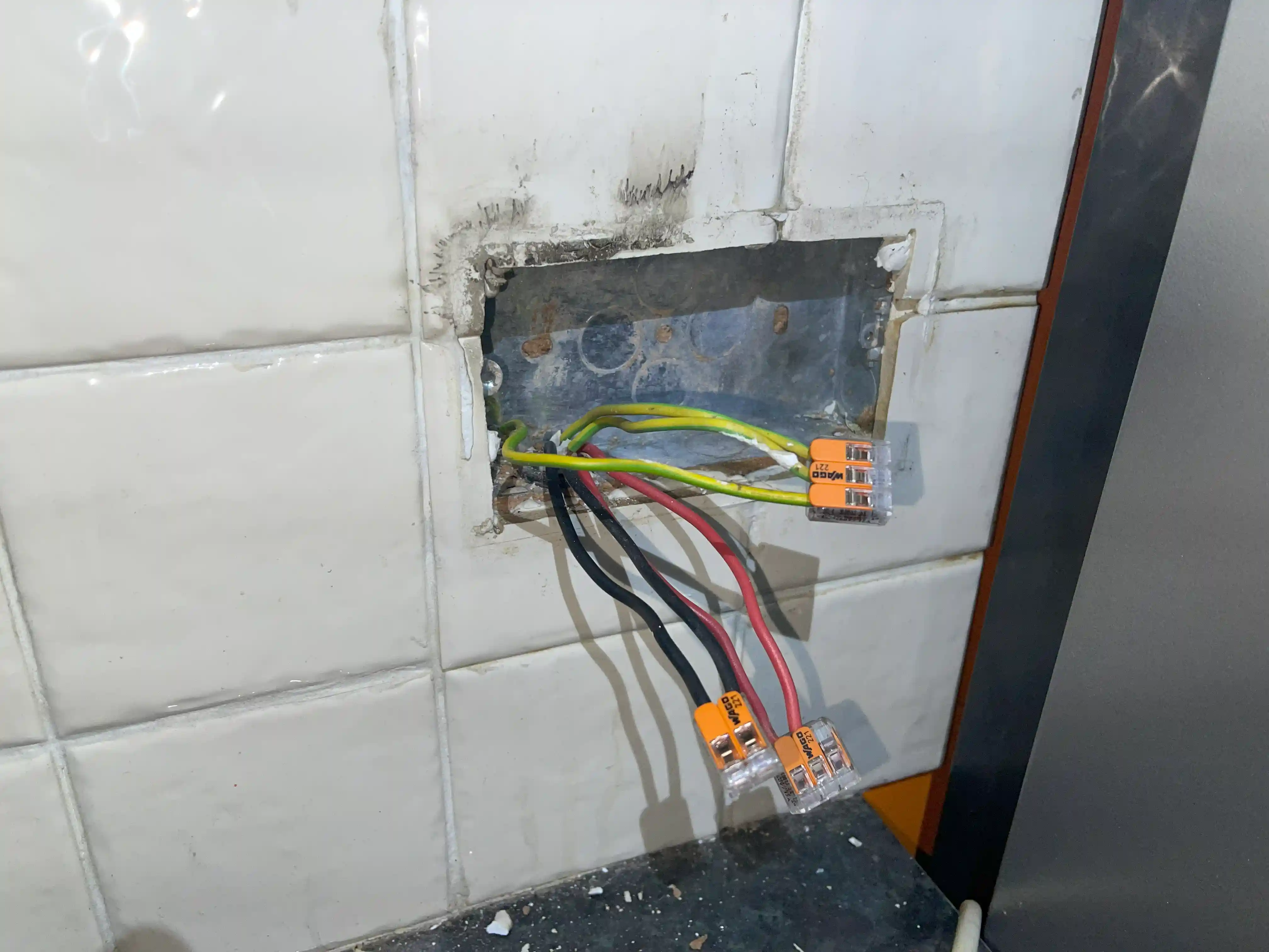 Emergency Electrician Purley